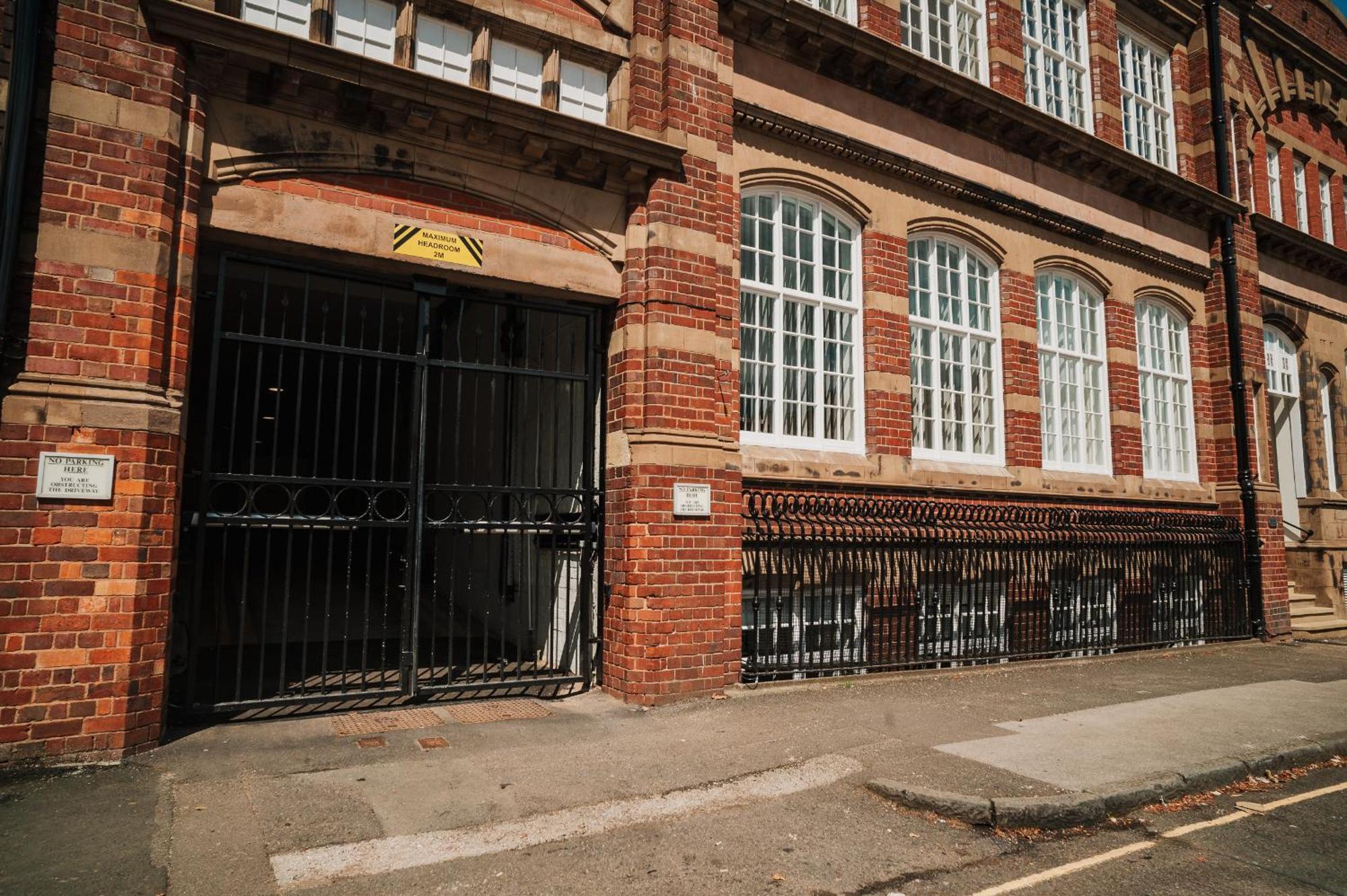 Apartment Historic Stunning Gem Parking Family Business Birmingham